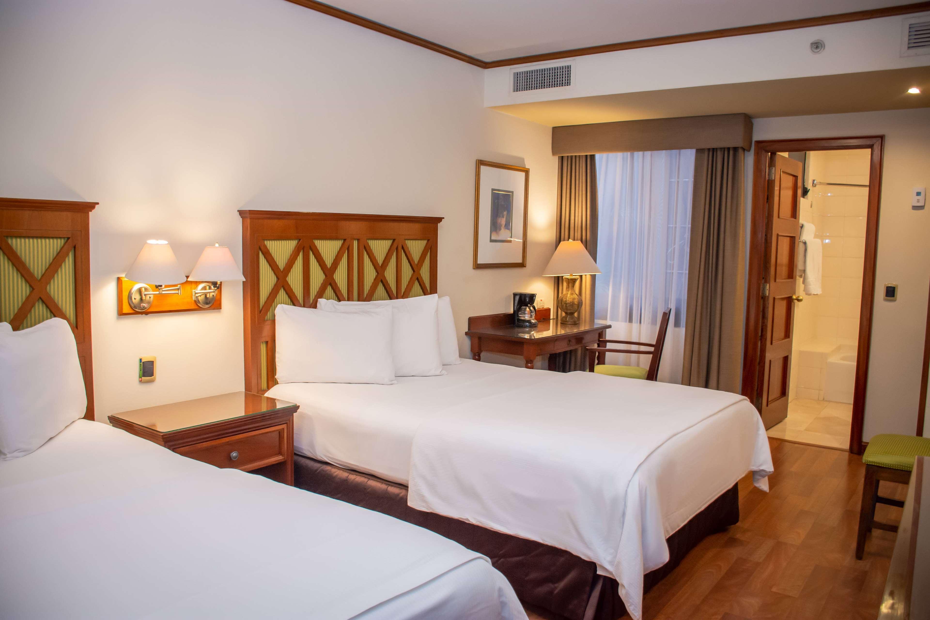 Best Western Plus Hotel Stofella Guatemala City Exterior foto